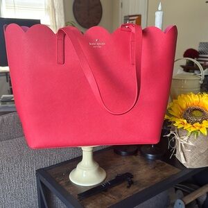 NWOT: Kate Spade Lily Avenue Carrigan